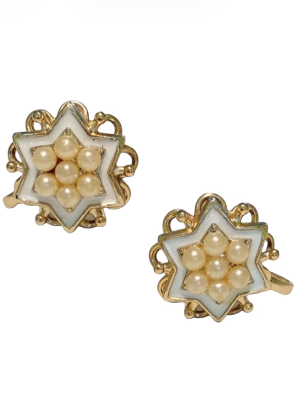 Vintage gold pearl star shaped clip on earrings